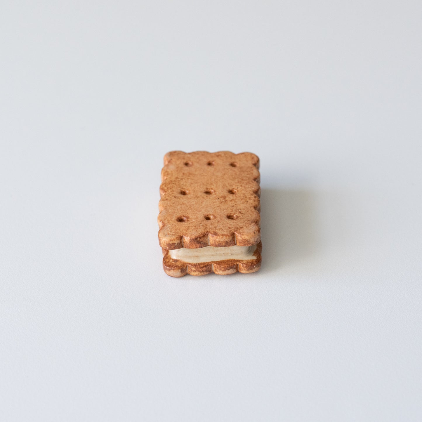 Caramel Ceramic Biscuit